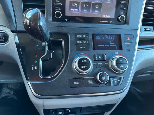 2019 Toyota Sienna XLE Automatic Access Seat FWD 7-Passenger - 22940959 - 51