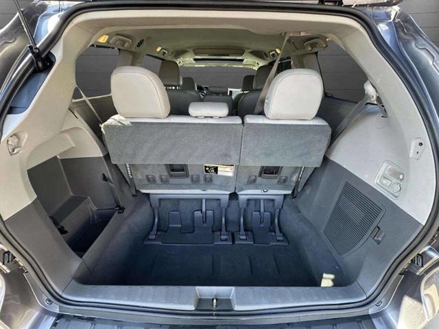 2019 Toyota Sienna XLE Automatic Access Seat FWD 7-Passenger - 22940959 - 5