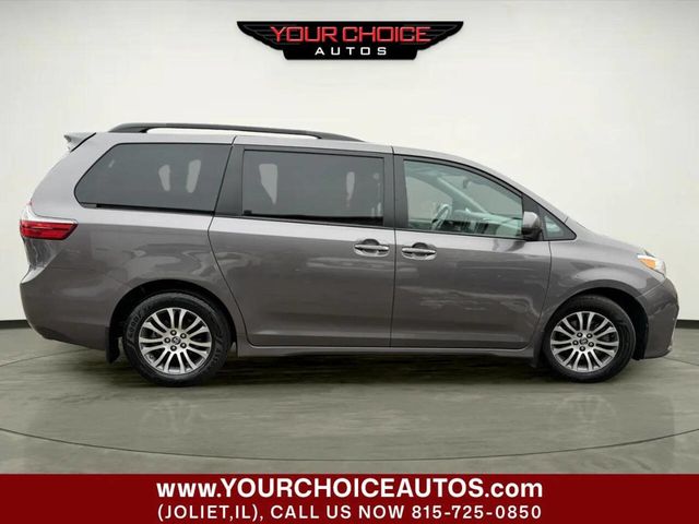 2019 Toyota Sienna XLE Automatic Access Seat FWD 7-Passenger - 22981781 - 5
