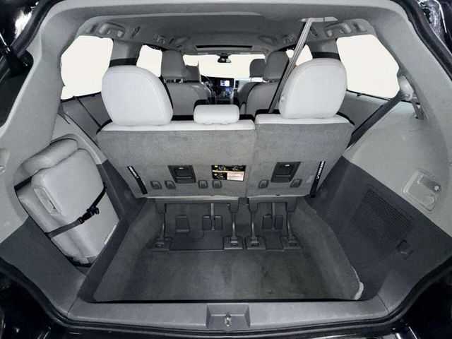 2019 Toyota Sienna XLE Automatic Access Seat FWD 7-Passenger - 23009023 - 6