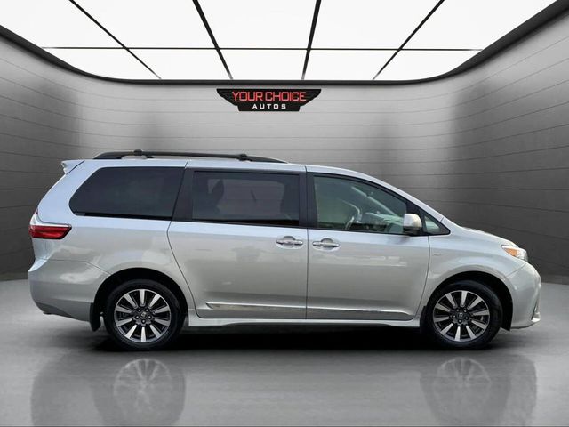 2019 Toyota Sienna XLE AWD 7-Passenger - 22944148 - 10
