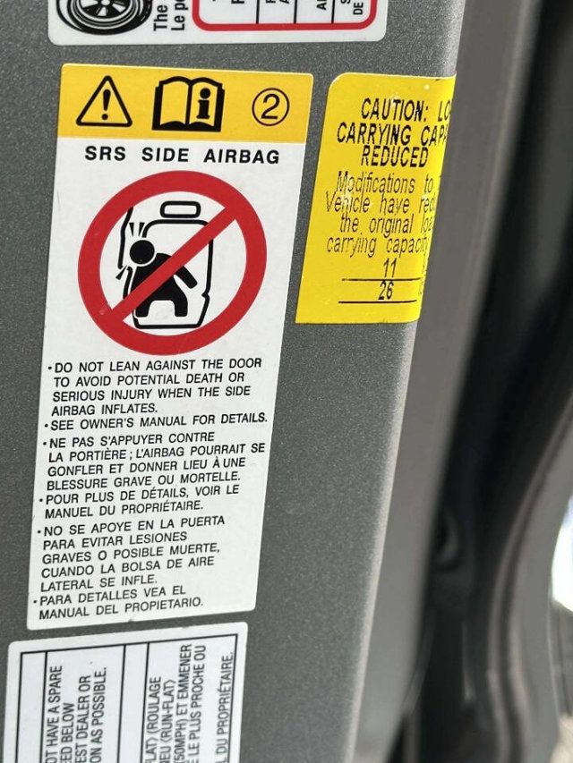 2019 Toyota Sienna XLE AWD 7-Passenger - 22944148 - 19