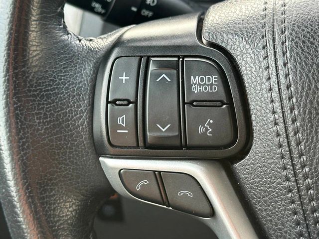 2019 Toyota Sienna XLE AWD 7-Passenger - 22944148 - 35