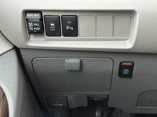 2019 Toyota Sienna XLE AWD 7-Passenger - 22965022 - 38