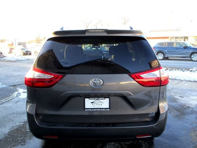 2019 Toyota Sienna XLE AWD 7-Passenger - 22780118 - 8