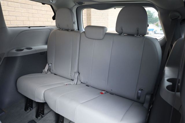 2019 Toyota Sienna XLE Premium - 23074099 - 19