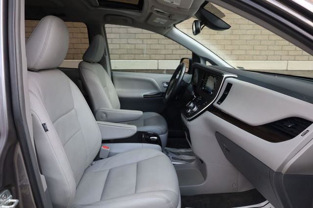 2019 Toyota Sienna XLE Premium - 23074099 - 21