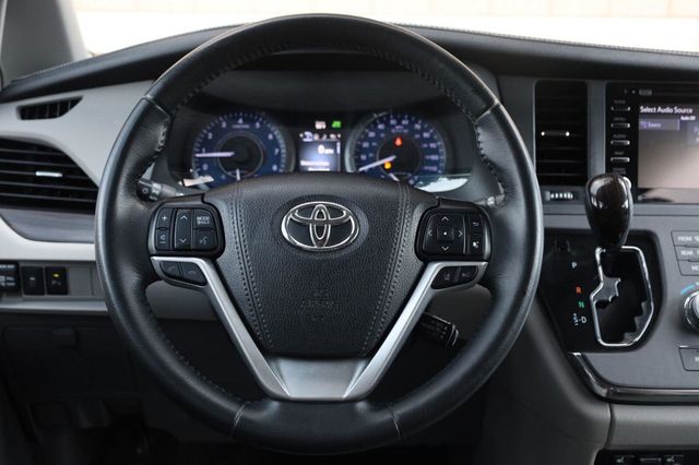 2019 Toyota Sienna XLE Premium - 23074099 - 28