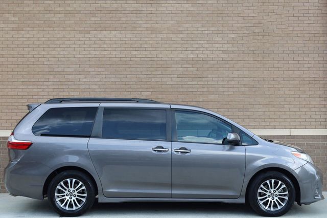 2019 Toyota Sienna XLE Premium - 23074099 - 2
