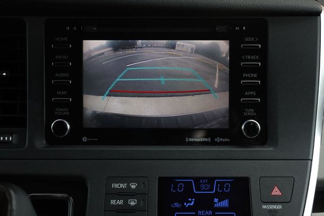 2019 Toyota Sienna XLE Premium - 23074099 - 39
