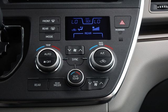 2019 Toyota Sienna XLE Premium - 23074099 - 42