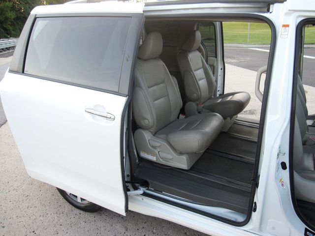 2019 Toyota Sienna XLE Premium AWD 7-Passenger - 23048804 - 26