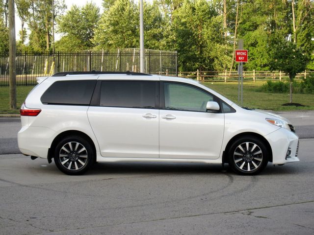 2019 Toyota Sienna XLE Premium AWD 7-Passenger - 23048804 - 8