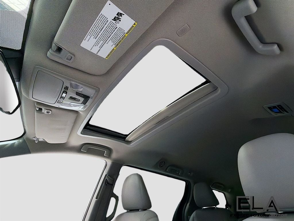 2019 Toyota Sienna XLE Premium AWD 7-Passenger - 23005379 - 23