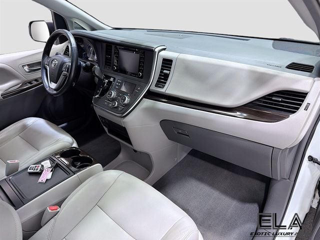 2019 Toyota Sienna XLE Premium AWD 7-Passenger - 23005379 - 25