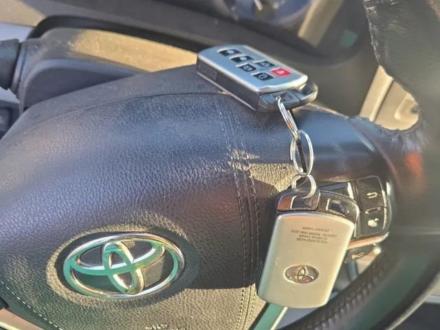 2019 Toyota Sienna XLE Premium AWD 7-Passenger - 23005379 - 7