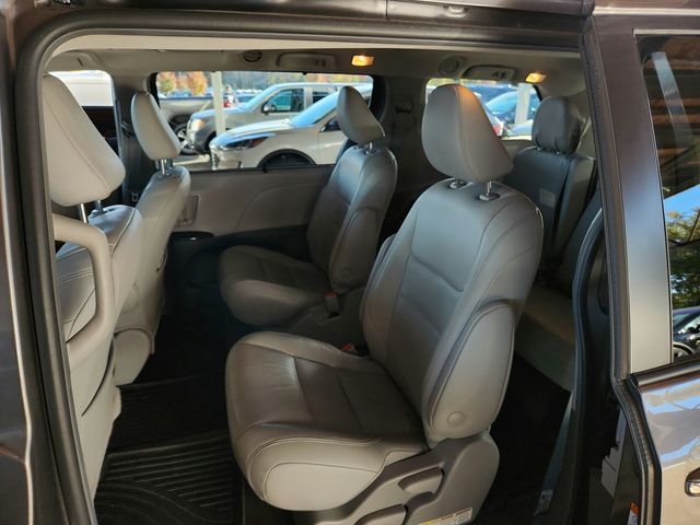 2019 Toyota Sienna XLE Premium AWD, 7-Seater - 22934870 - 9