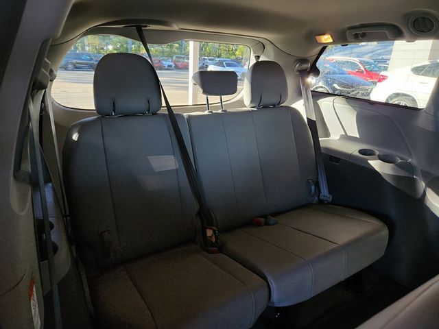 2019 Toyota Sienna XLE Premium AWD, 7-Seater - 22934870 - 12