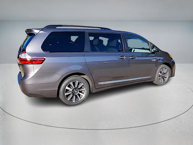 2019 Toyota Sienna XLE Premium AWD, 7-Seater - 22934870 - 5