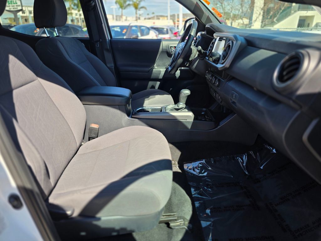 2019 Toyota Tacoma  - 22991927 - 9
