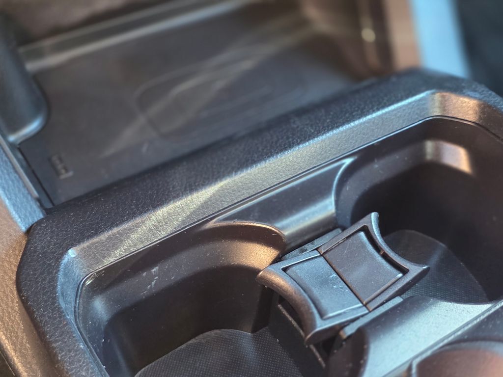 2019 Toyota Tacoma  - 22991927 - 32