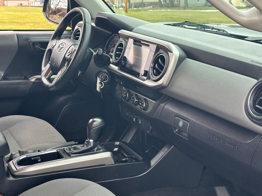 2019 Toyota Tacoma 2WD SR5 Double Cab 5' Bed V6 AT - 22961288 - 16