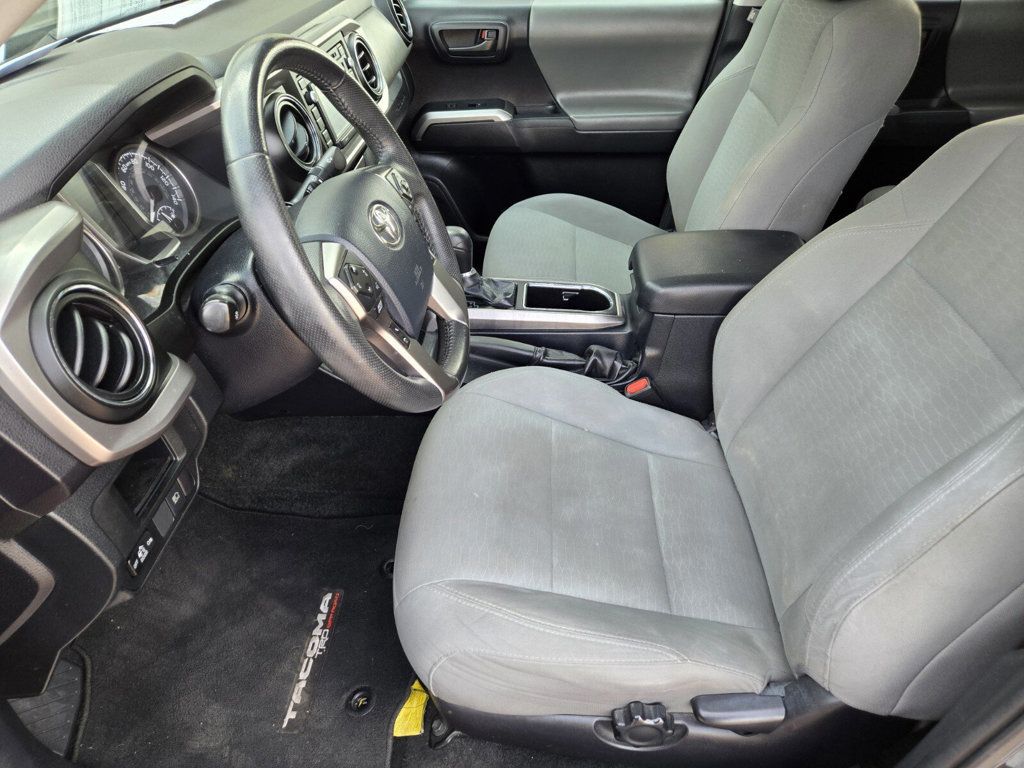 2019 Toyota Tacoma 2WD SR5 Double Cab 5' Bed V6 AT - 22950469 - 6