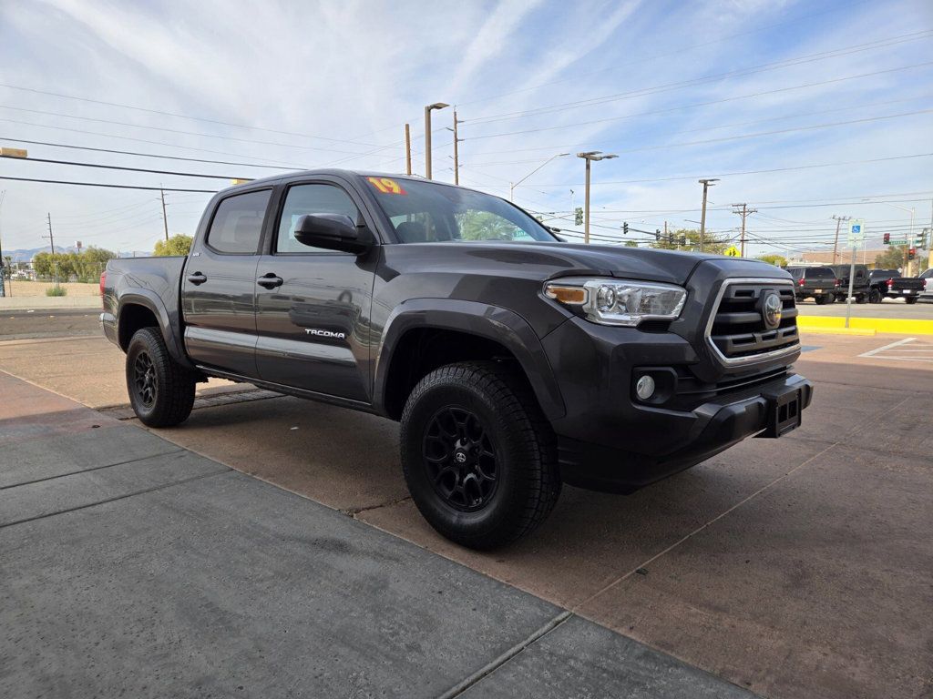 2019 Toyota Tacoma SR5 Double Cab V6 photo 3