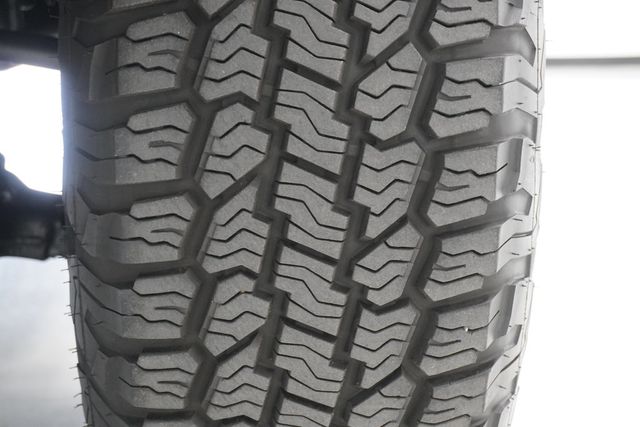 2019 Toyota Tacoma 2WD SR5 Double Cab 5' Bed V6 AT - 23007200 - 25