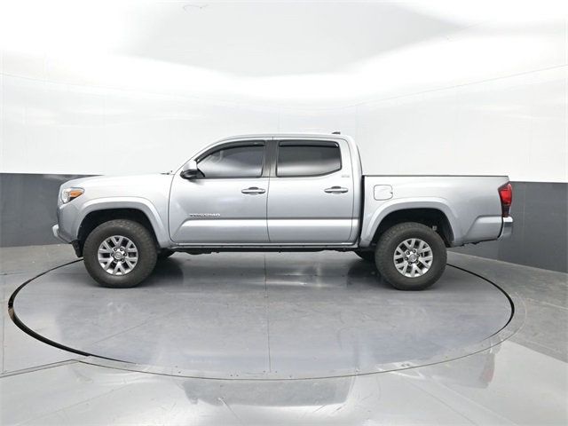 2019 Toyota Tacoma SR5 Double Cab V6 photo 2