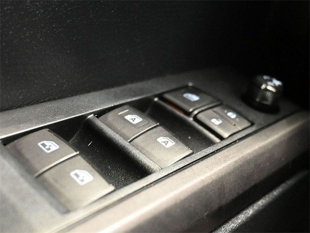 2019 Toyota Tacoma 2WD SR5 Double Cab 5' Bed V6 AT - 22943074 - 30