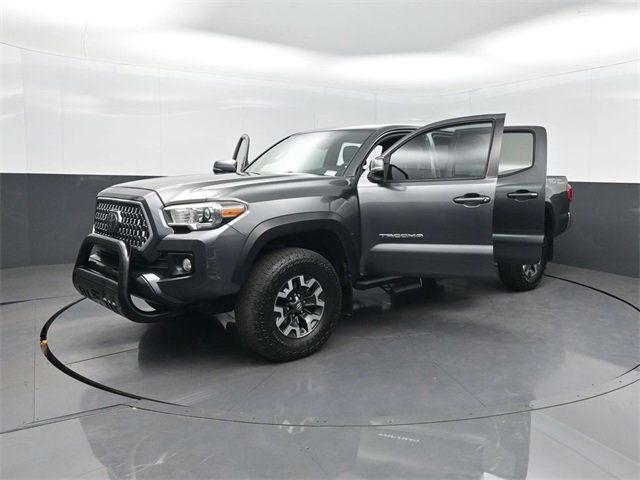 2019 Toyota Tacoma 2WD SR5 Double Cab 5' Bed V6 AT - 22943074 - 37