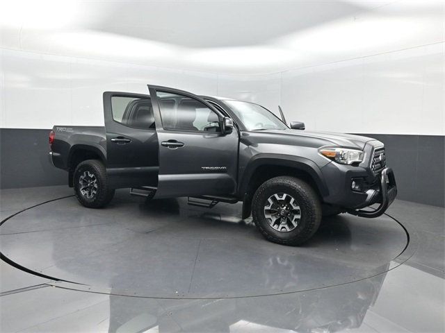 2019 Toyota Tacoma 2WD SR5 Double Cab 5' Bed V6 AT - 22943074 - 39