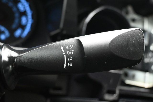 2019 Toyota Tacoma 2WD SR Double Cab 5' Bed I4 AT - 23074810 - 17