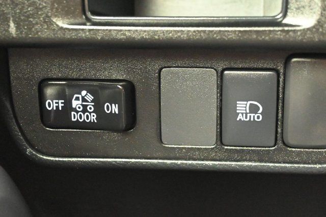 2019 Toyota Tacoma 2WD SR Double Cab 5' Bed I4 AT - 23074810 - 18