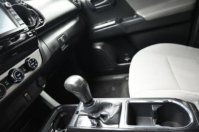 2019 Toyota Tacoma 2WD SR Double Cab 5' Bed I4 AT - 23074810 - 19