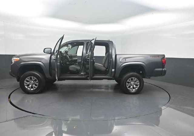 2019 Toyota Tacoma 2WD SR Double Cab 5' Bed I4 AT - 23074810 - 30