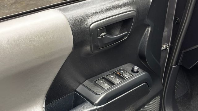 2019 Toyota Tacoma 2WD SR Double Cab 5' Bed I4 AT - 23034752 - 11
