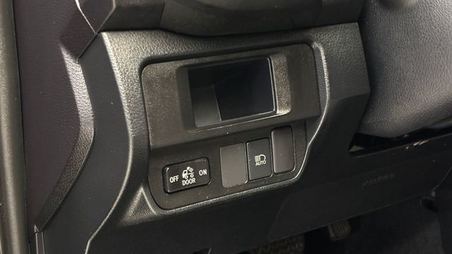 2019 Toyota Tacoma 2WD SR Double Cab 5' Bed I4 AT - 23034752 - 12