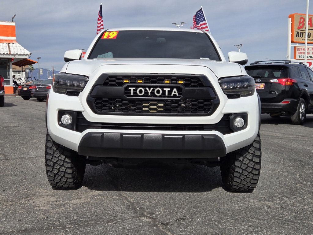 2019 Toyota Tacoma TRD Double Cab V6 photo 3