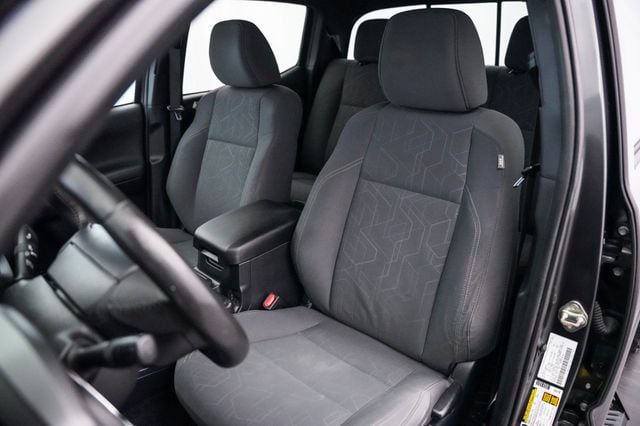 2019 Toyota Tacoma 2WD TRD Sport Double Cab 5' Bed V6 AT - 23038891 - 18