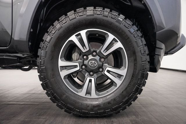 2019 Toyota Tacoma 2WD TRD Sport Double Cab 5' Bed V6 AT - 23038891 - 43