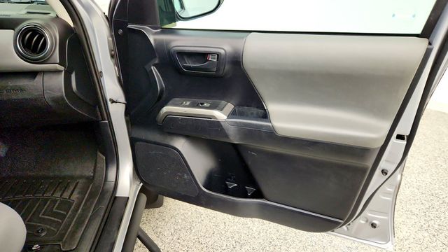 2019 Toyota Tacoma 4WD SR5 Double Cab 5' Bed V6 AT - 23083961 - 23