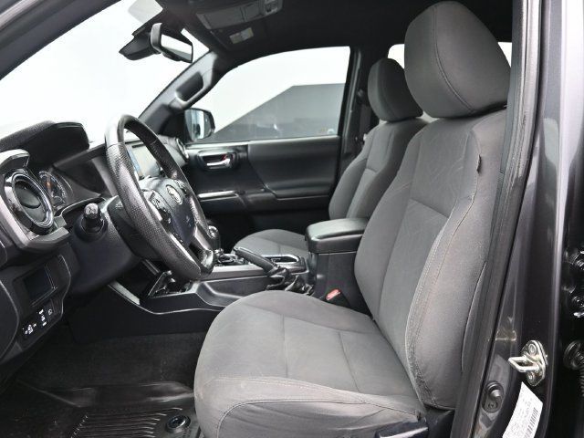 2019 Toyota Tacoma TRD Sport - Photo 2