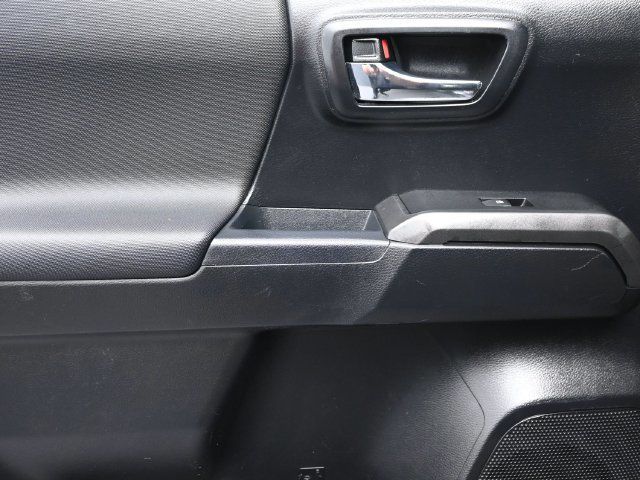 2019 Toyota Tacoma TRD Sport - Photo 5