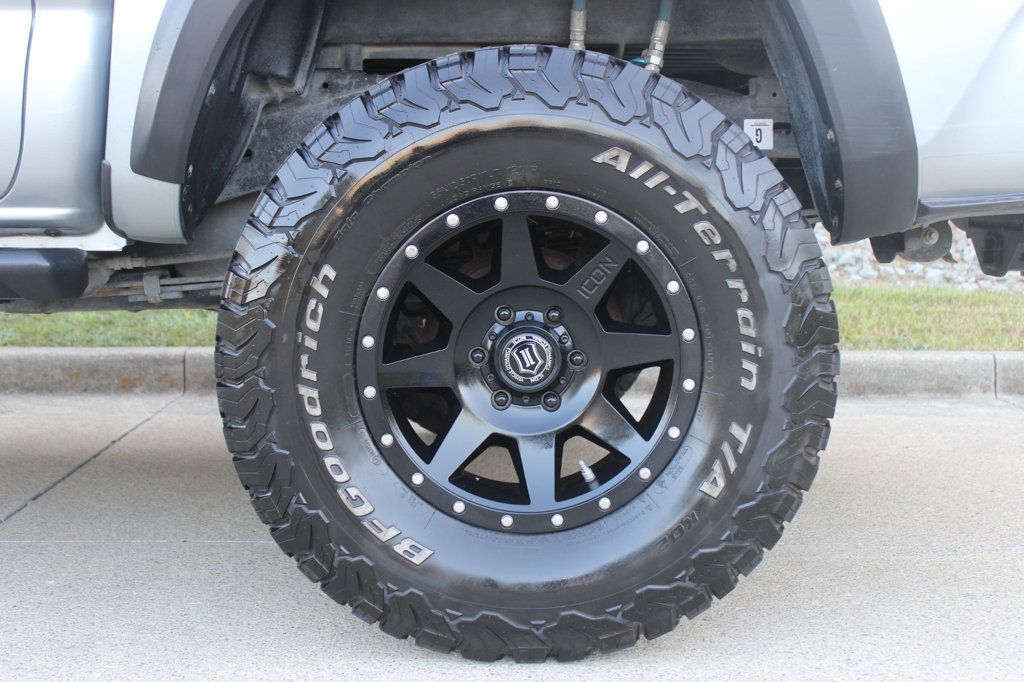 2019 Toyota Tacoma TRD Double Cab V6 photo 12