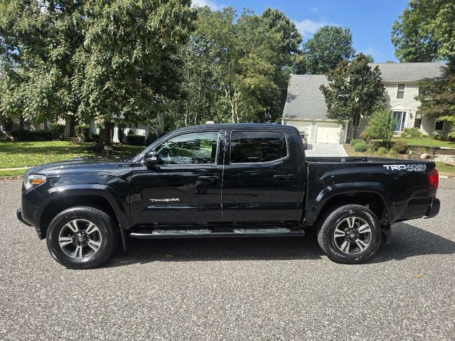 2019 Toyota Tacoma 4WD TRD Sport Double Cab 5' Bed V6 AT - 23084495 - 1