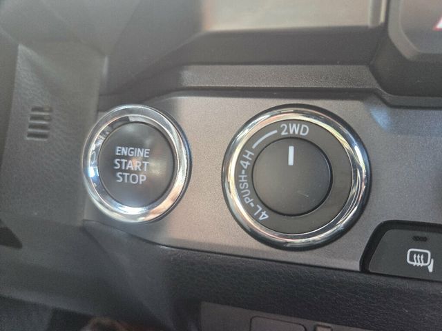 2019 Toyota Tacoma 4WD TRD Sport Double Cab 5' Bed V6 AT - 23084495 - 23