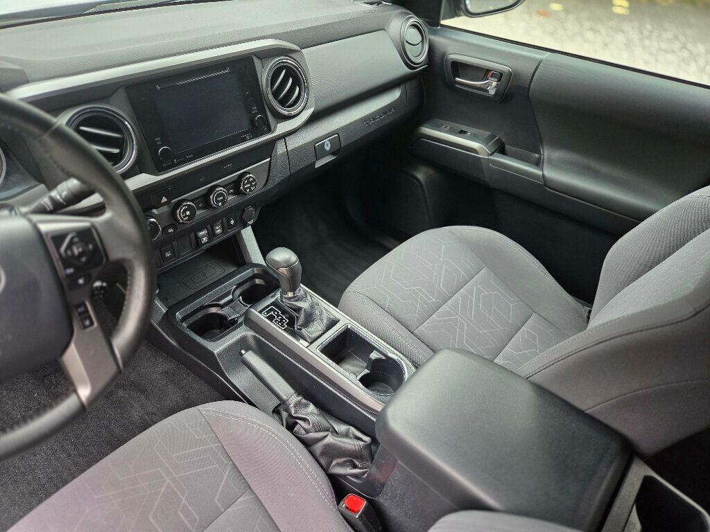 2019 Toyota Tacoma TRD Sport Double Cab V6 photo 13