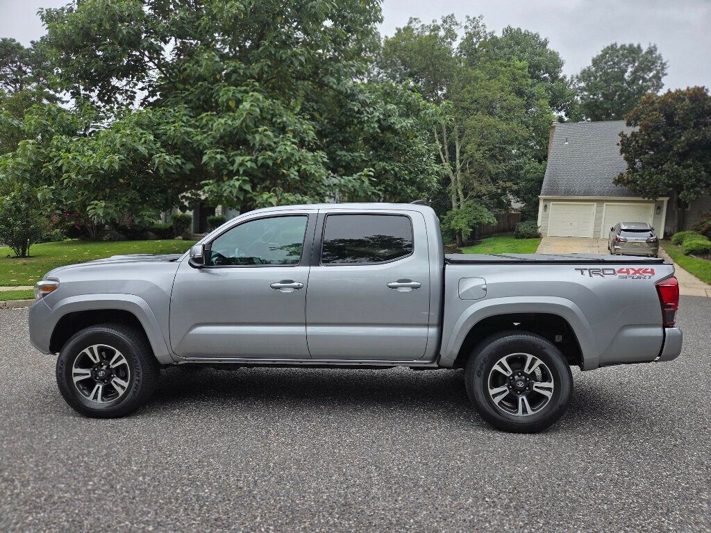 2019 Toyota Tacoma TRD Sport Double Cab V6 photo 2